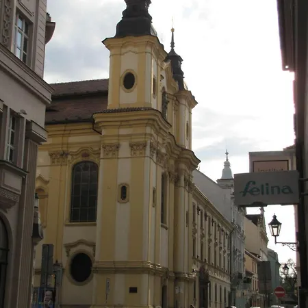 Nove Utulne V Srdci Mesta * Plzeň