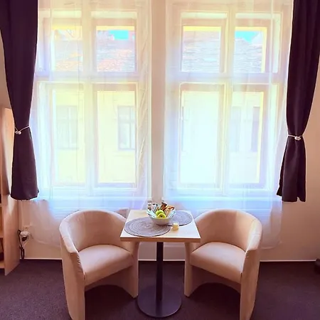 Nove Utulne V Srdci Mesta Apartment Plzen